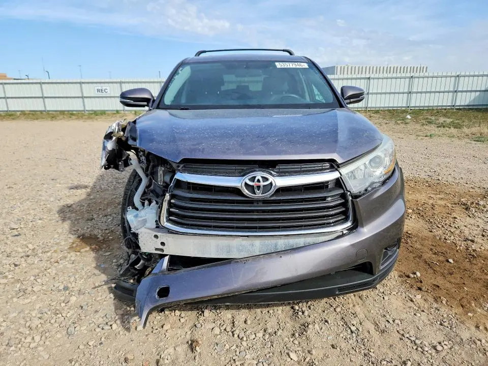 2016 TOYOTA HIGHLANDER LE  