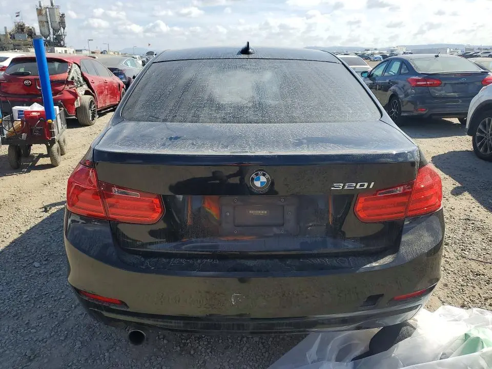 2015 BMW 320I   