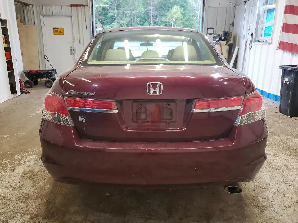 2012 HONDA ACCORD LX  