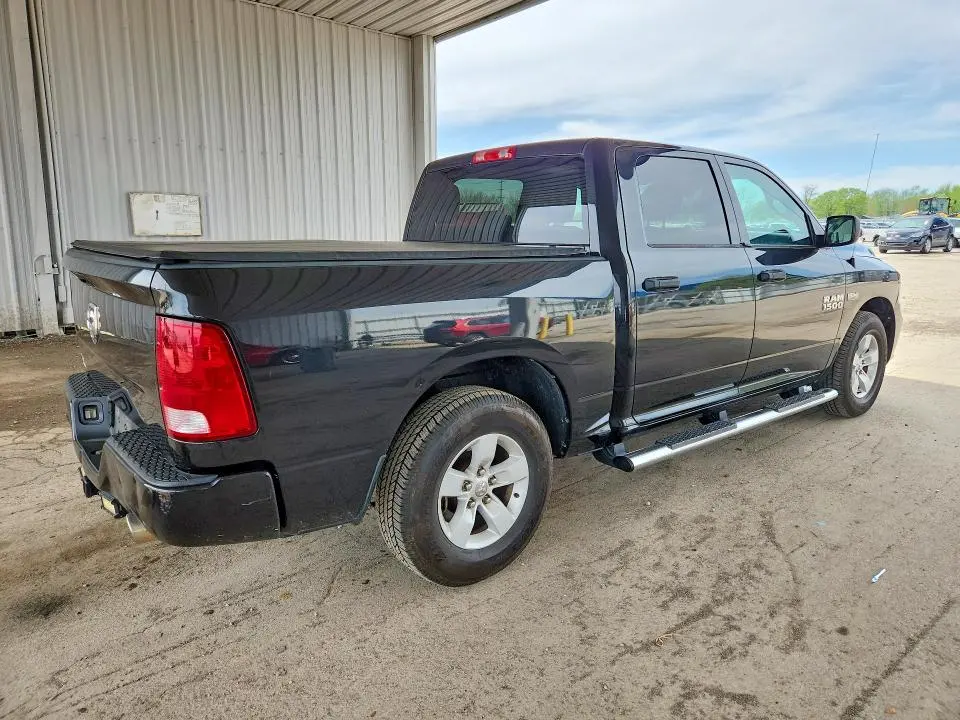2016 RAM 1500 ST  