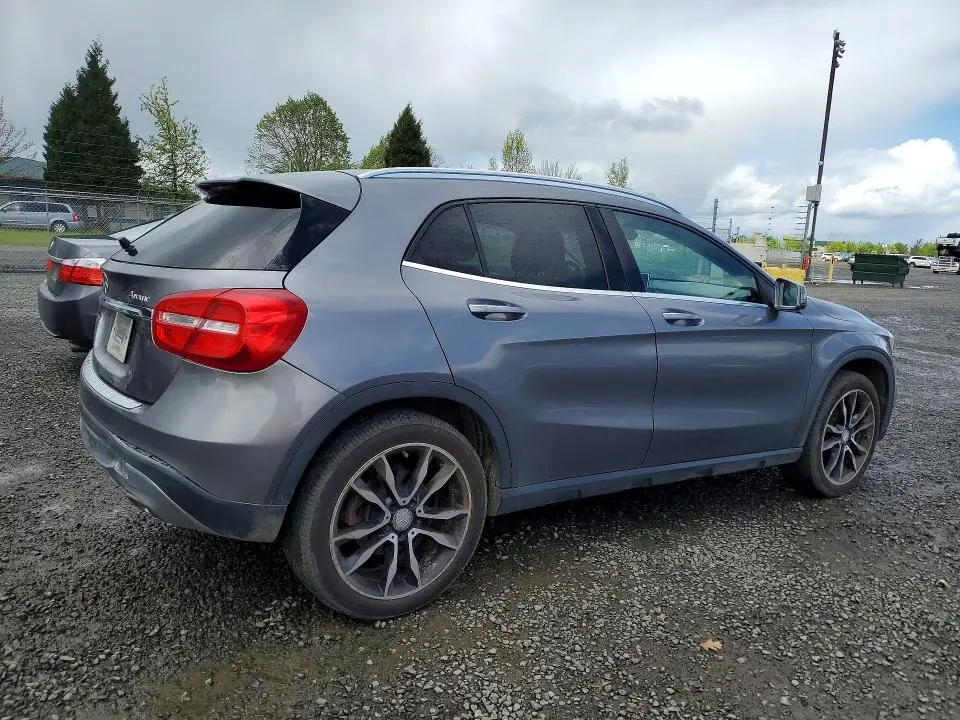2016 MERCEDES-BENZ GLA 250 4MATIC  