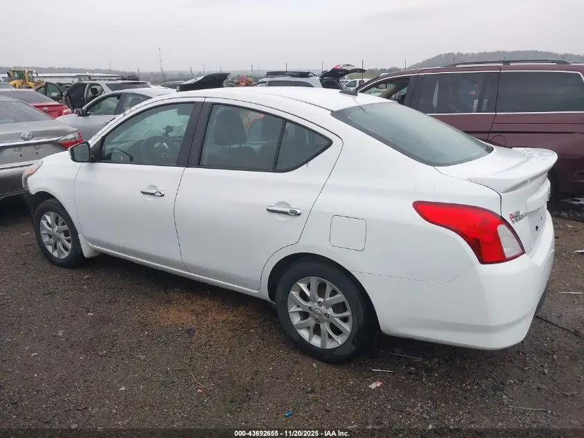 2017 NISSAN VERSA 1.6 SV
