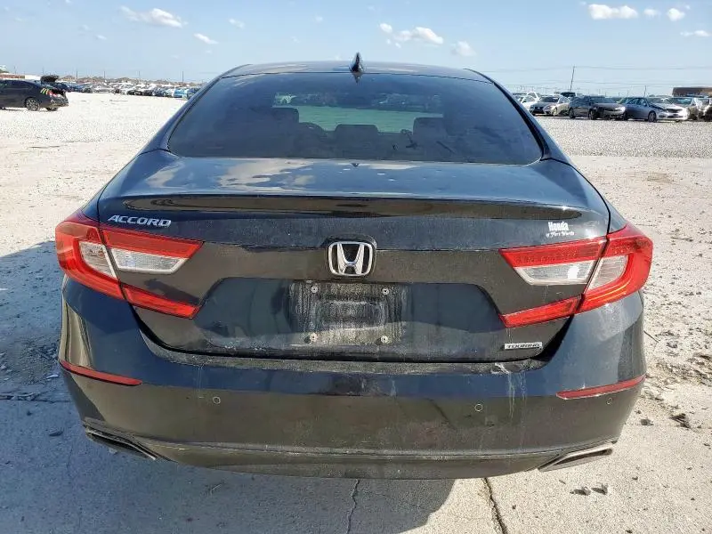 2018 HONDA ACCORD TOURING  