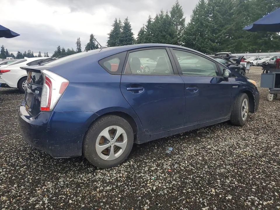 2013 TOYOTA PRIUS THREE  