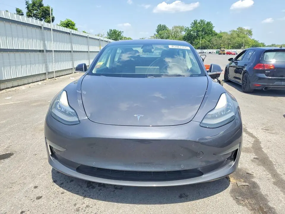 2017 TESLA MODEL 3   
