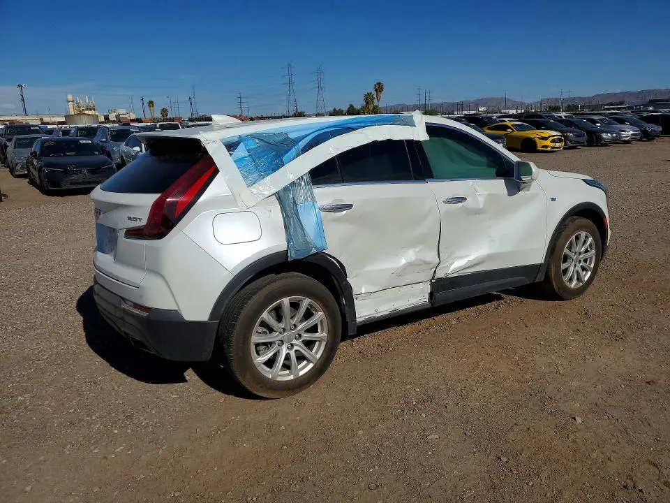 2019 CADILLAC XT4 LUXURY  