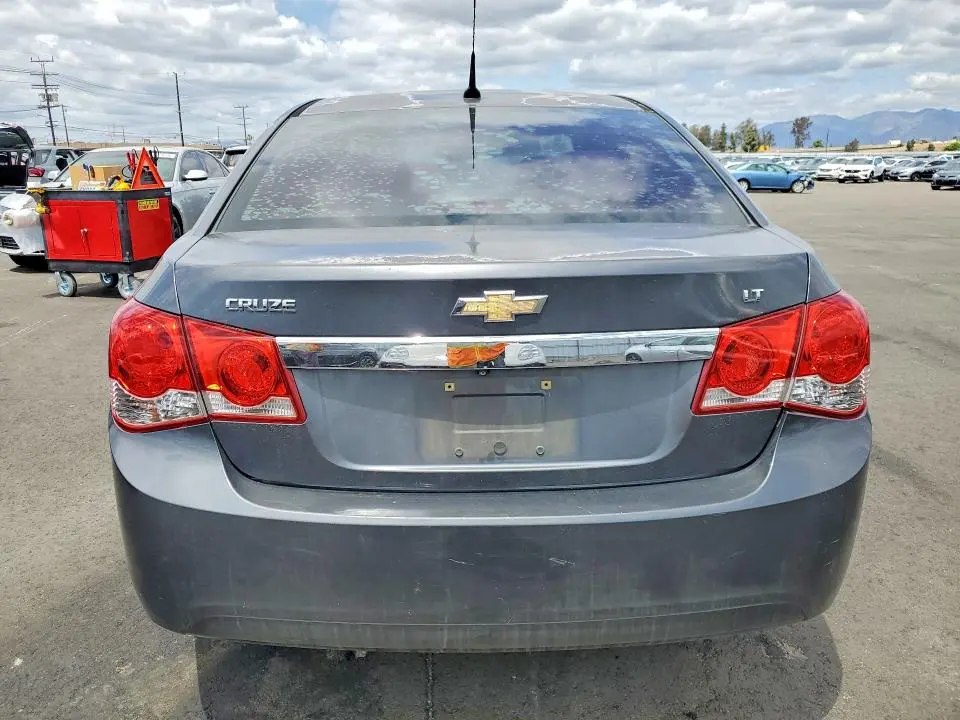 2013 CHEVROLET CRUZE LT  