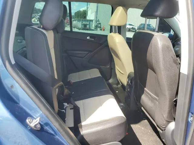 2017 VOLKSWAGEN TIGUAN WOLFSBURG  