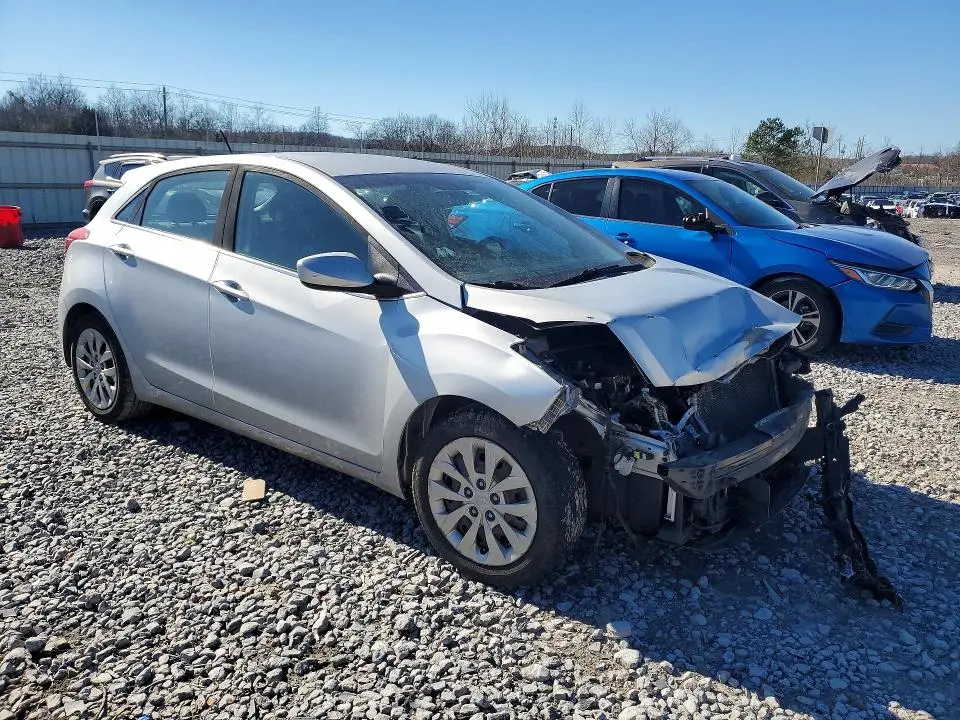2017 HYUNDAI ELANTRA GT   