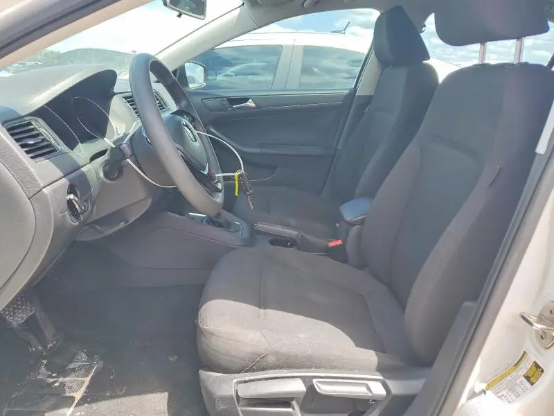 2015 VOLKSWAGEN JETTA BASE  
