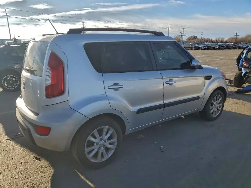 2013 KIA SOUL +  
