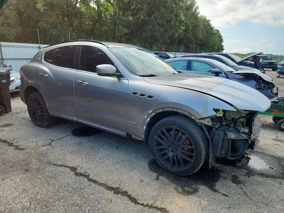 2019 MASERATI LEVANTE S SPORT  