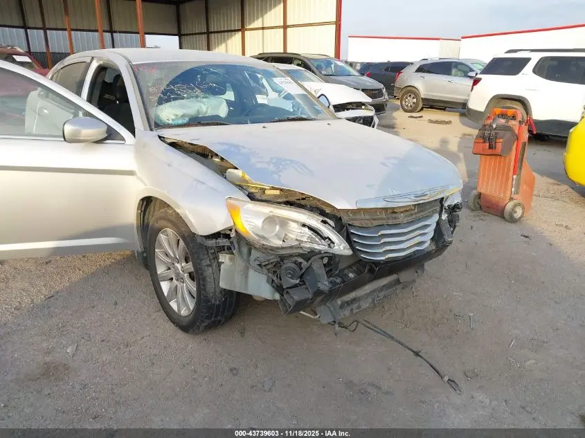 2011 CHRYSLER 200 TOURING