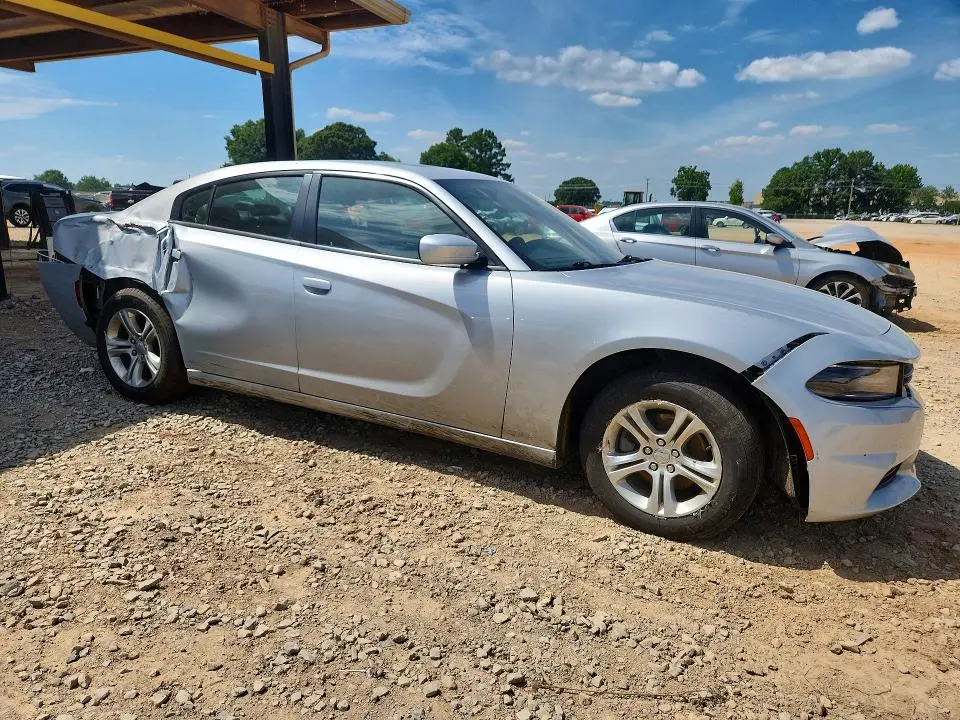 2021 DODGE CHARGER SXT  