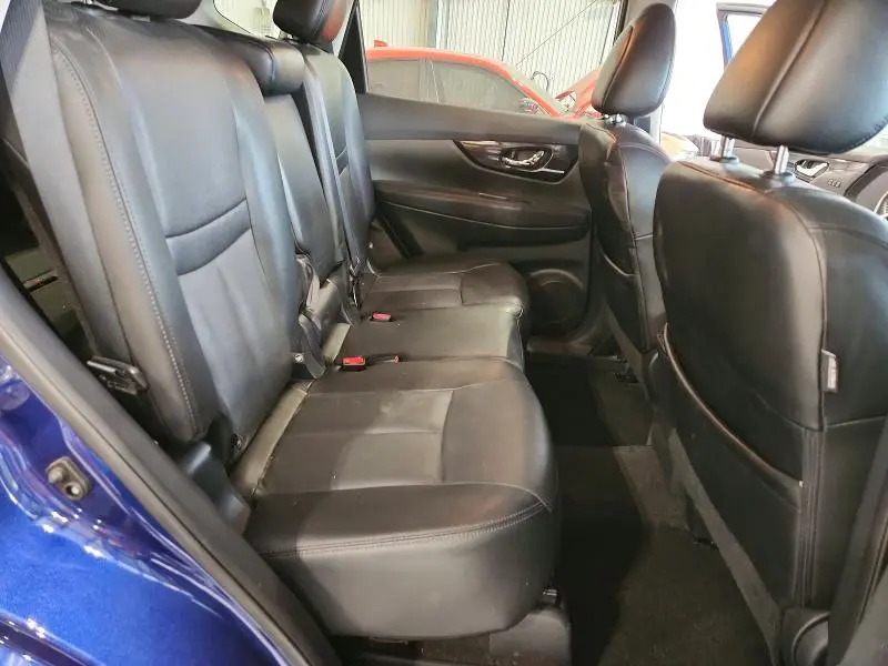 2017 NISSAN ROGUE SL  
