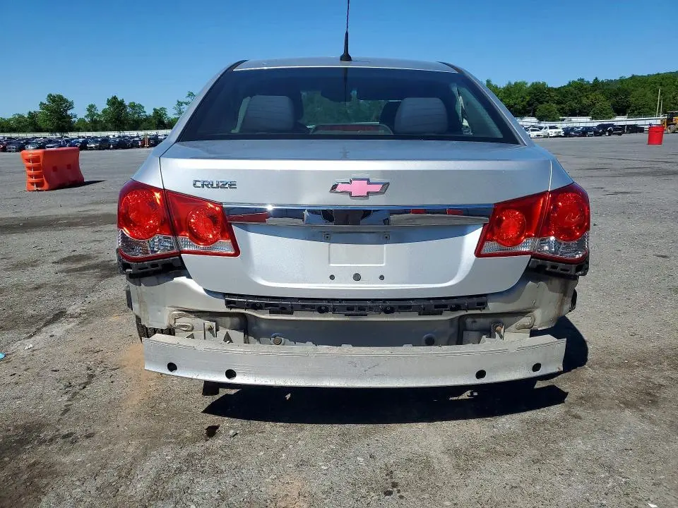 2014 CHEVROLET CRUZE LS  