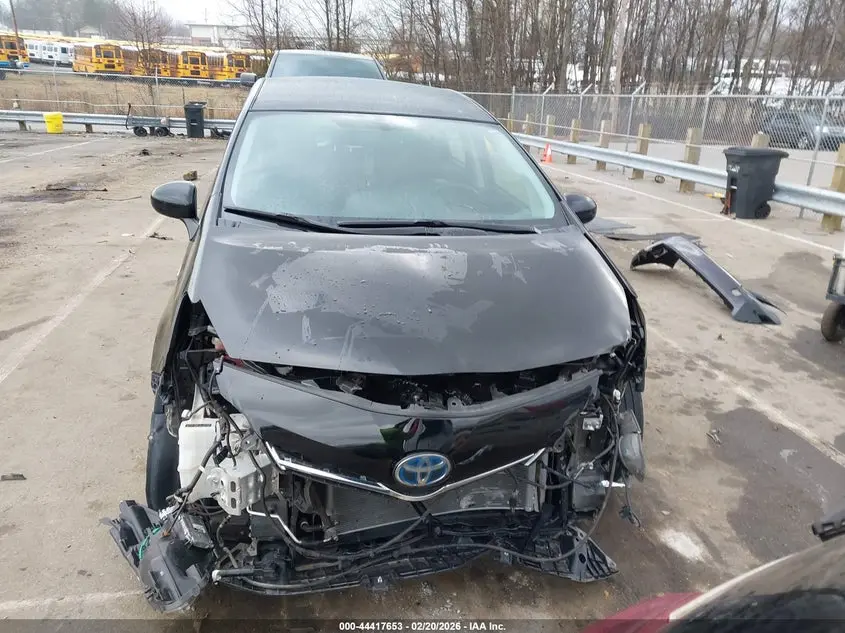 2012 TOYOTA PRIUS V  