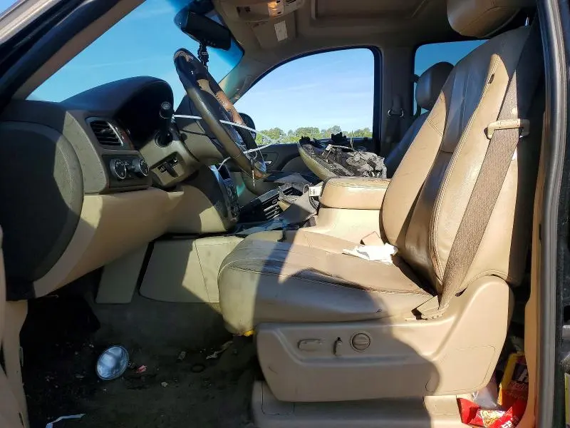2011 GMC YUKON XL K1500 SLT  