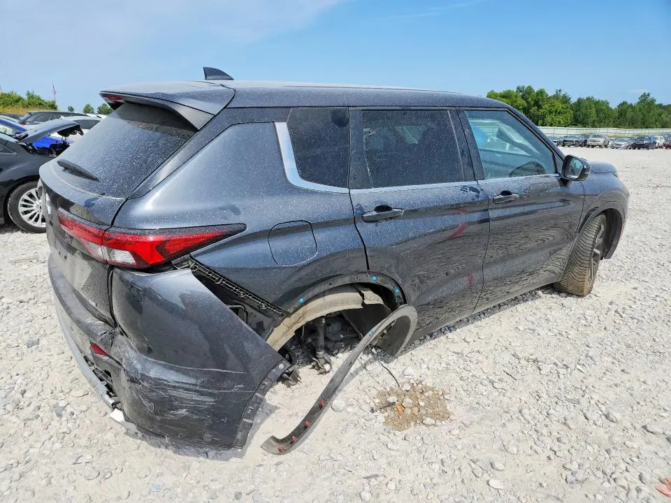 2024 MITSUBISHI OUTLANDER SE  