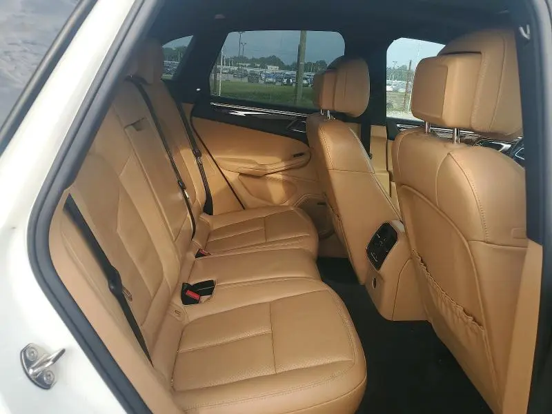 2018 PORSCHE MACAN S  