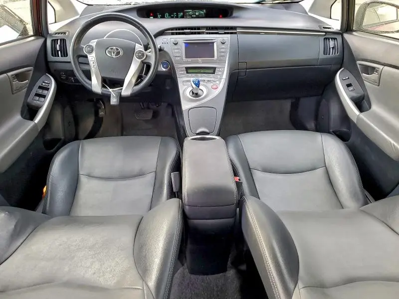 2015 TOYOTA PRIUS   