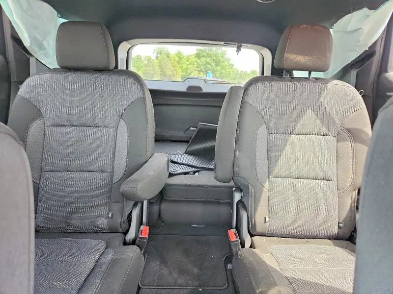 2023 CHEVROLET TRAVERSE LT  