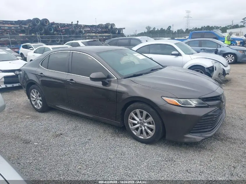 2018 TOYOTA CAMRY LE