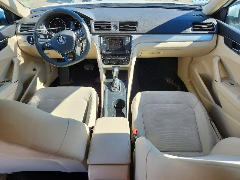 2017 VOLKSWAGEN PASSAT S  