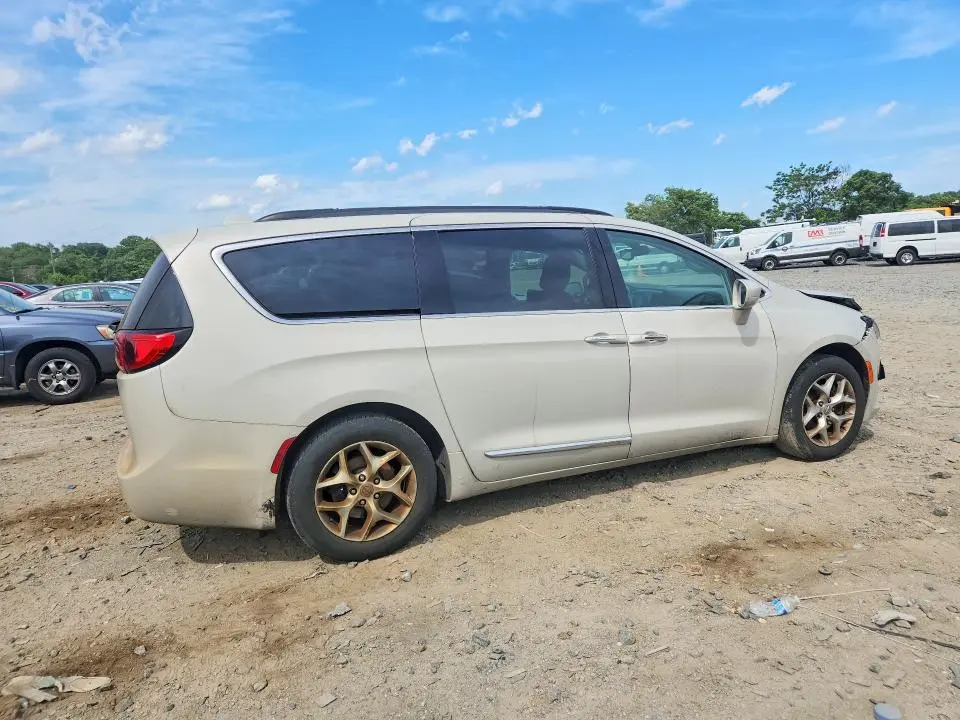 2017 CHRYSLER PACIFICA TOURING L  