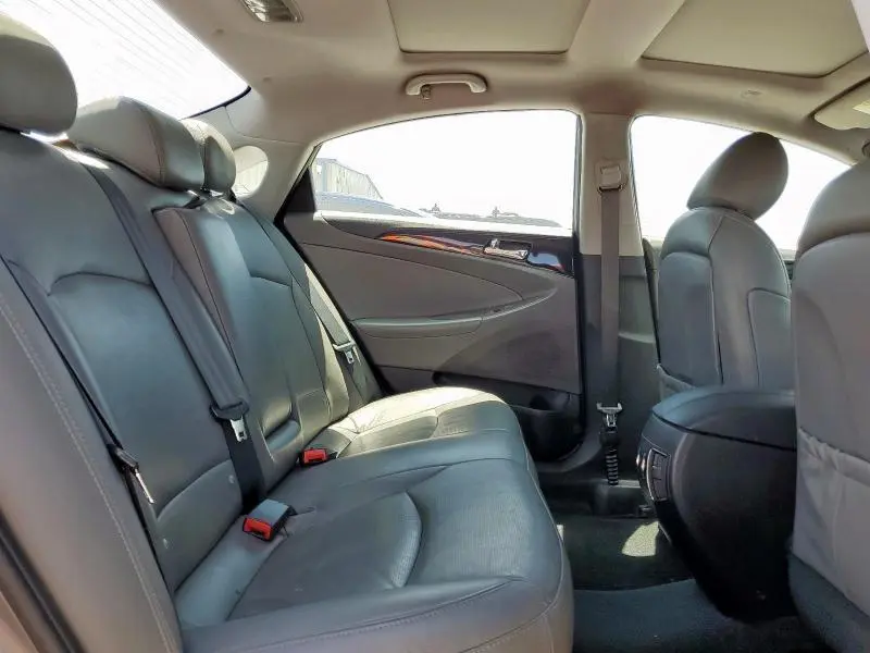 2013 HYUNDAI SONATA SE  