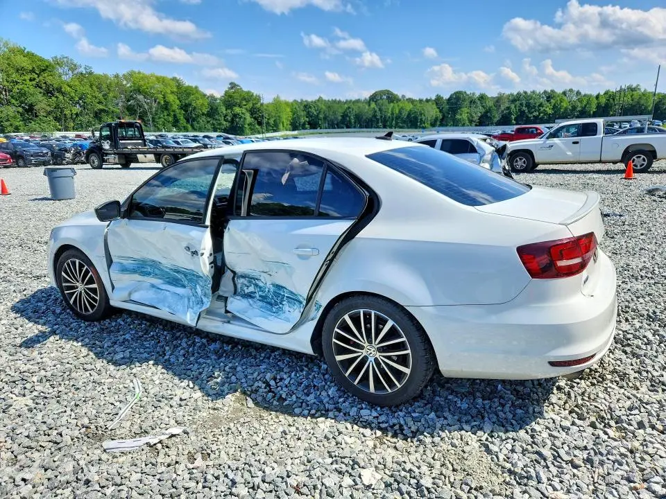 2017 VOLKSWAGEN JETTA SPORT  