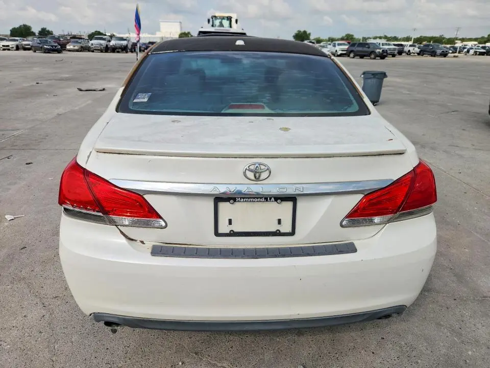 2011 TOYOTA AVALON BASE  
