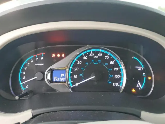 2012 TOYOTA SIENNA XLE  