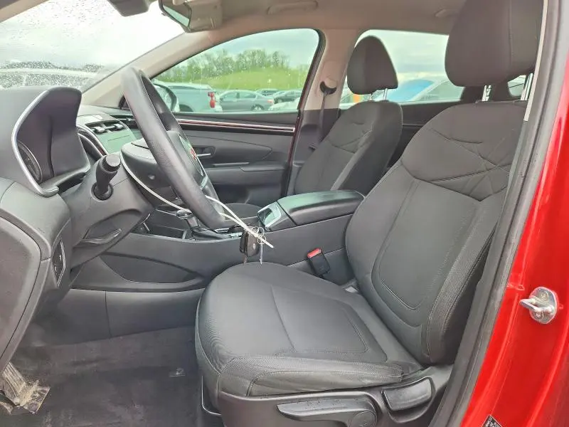 2022 HYUNDAI TUCSON SE  