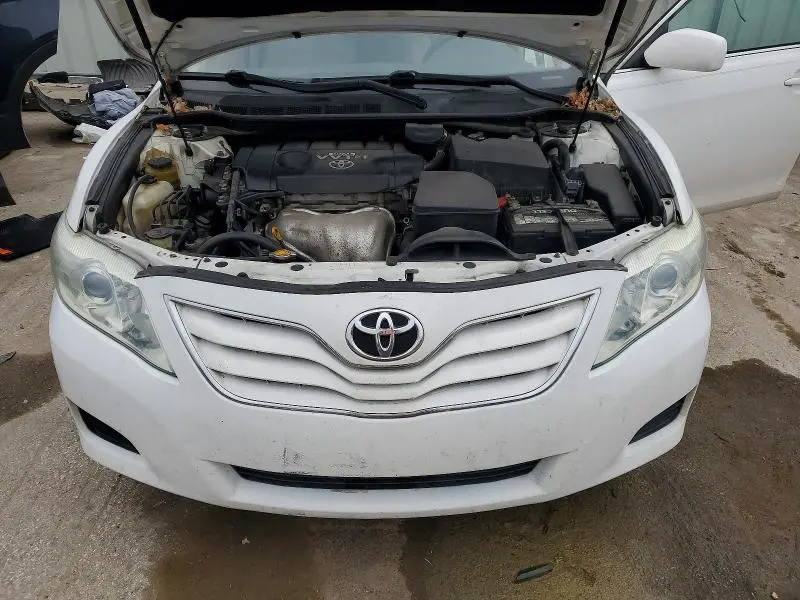 2010 TOYOTA CAMRY BASE  