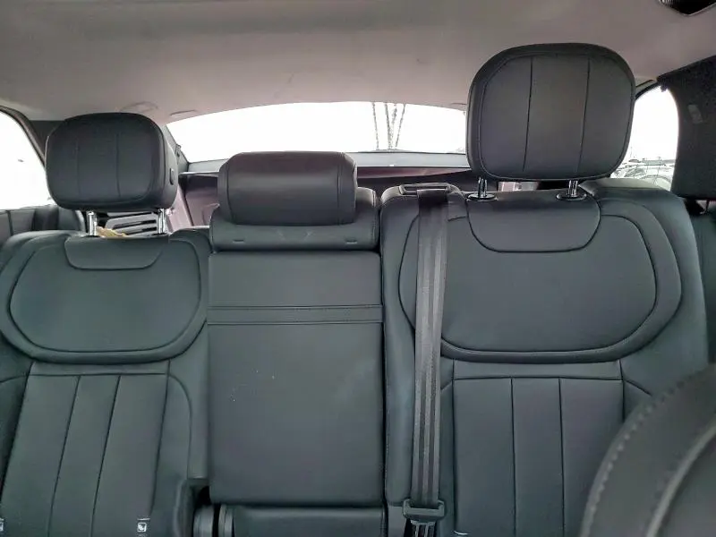 2024 LAND ROVER RANGE ROVER SPORT SE  