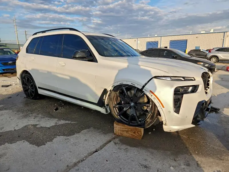 2025 BMW X7 M60I  