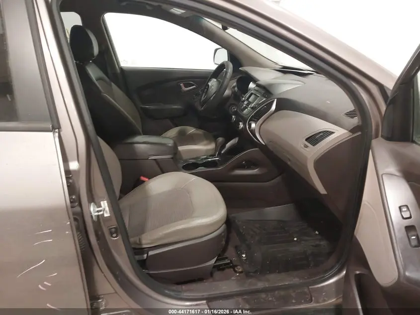 2012 HYUNDAI TUCSON GLS