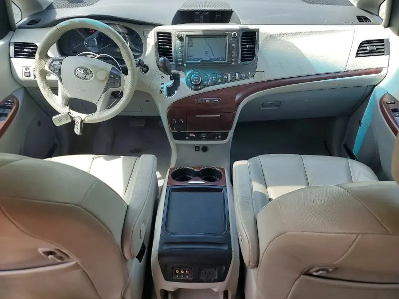 2011 TOYOTA SIENNA XLE 8-PASSENGER  