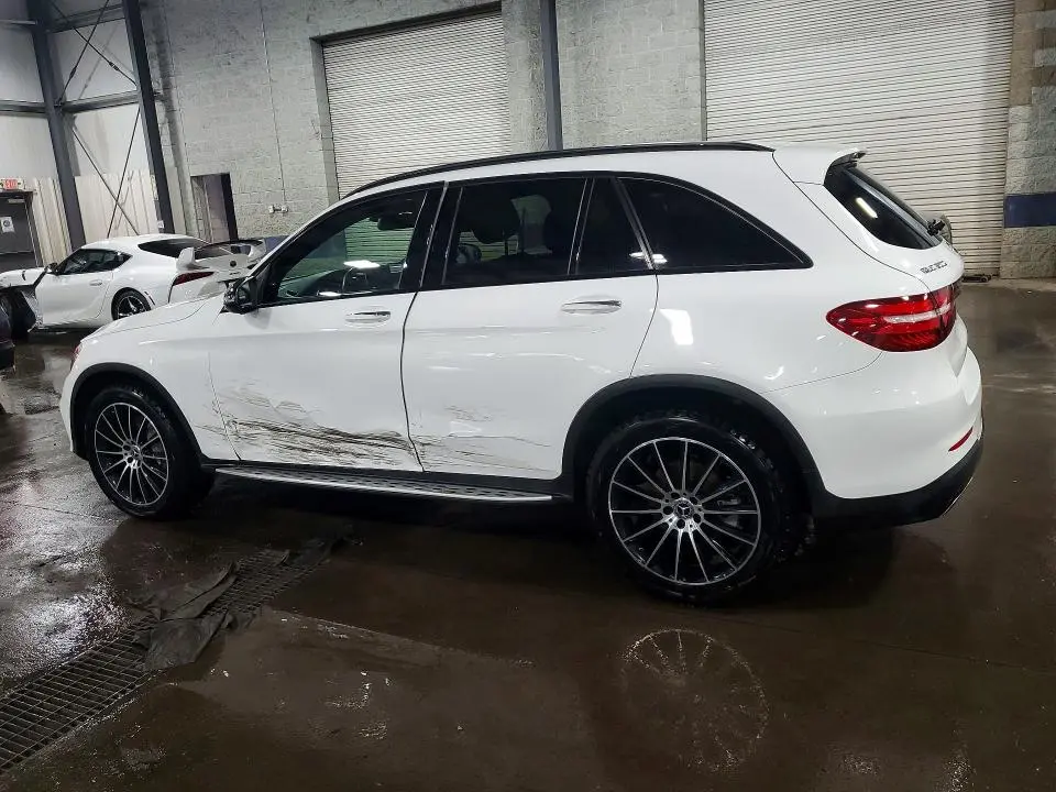 2019 MERCEDES-BENZ GLC 300  