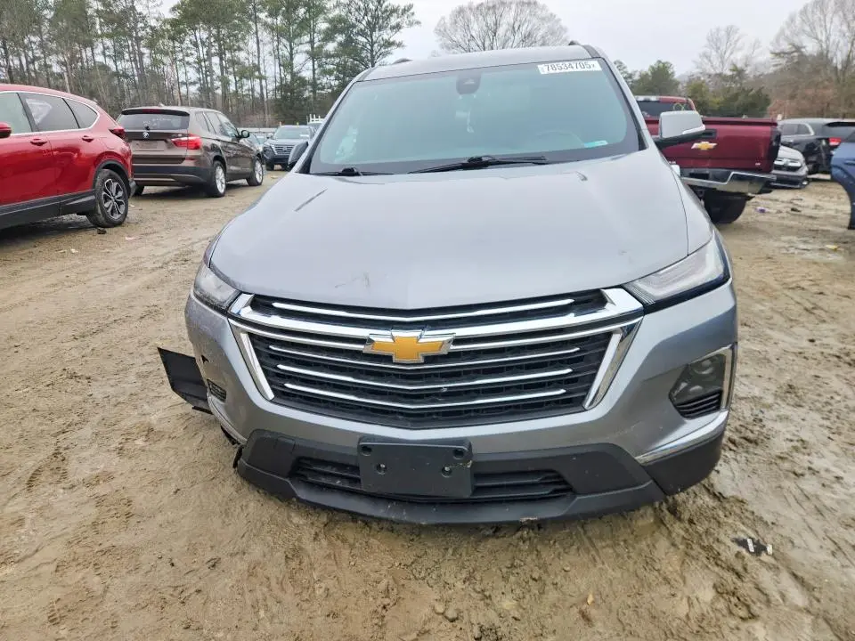2023 CHEVROLET TRAVERSE LT  