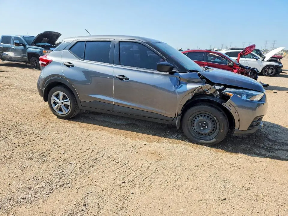 2020 NISSAN KICKS S  