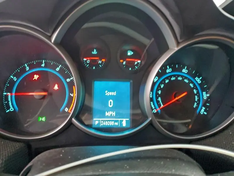 2012 CHEVROLET CRUZE LT  