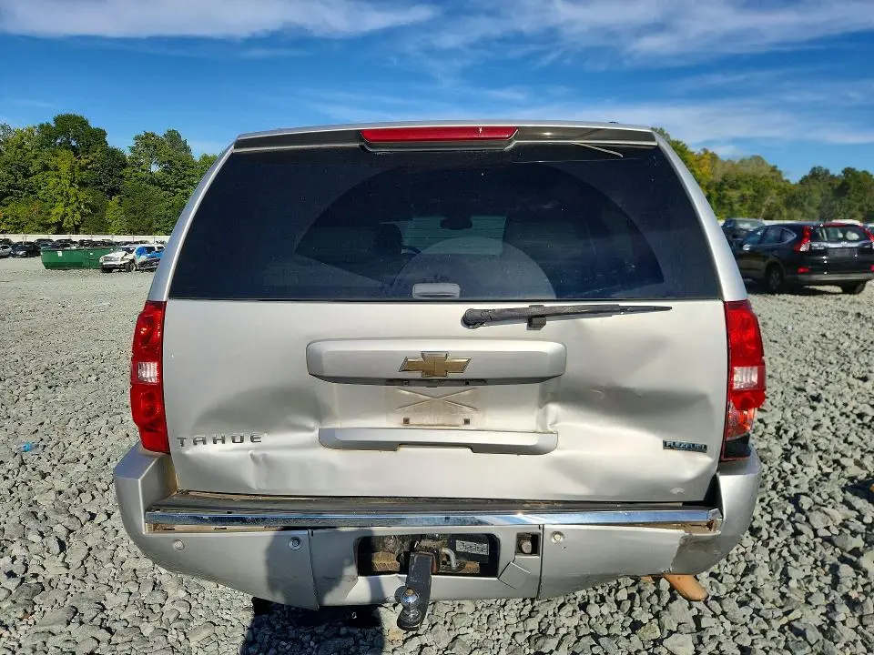 2010 CHEVROLET TAHOE C1500 LTZ  