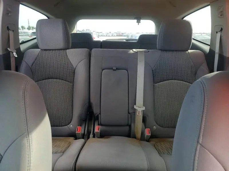 2015 CHEVROLET TRAVERSE LS  