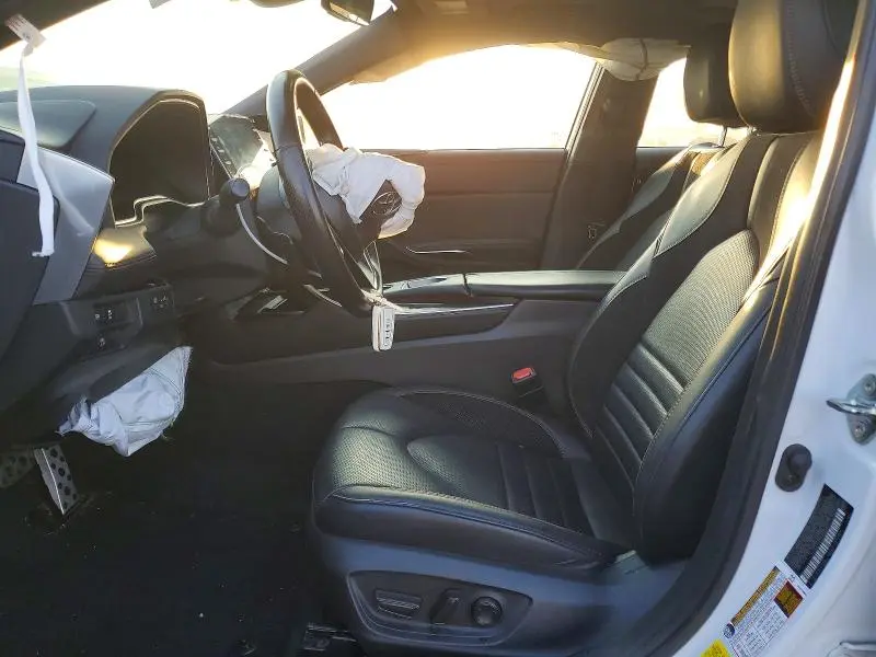 2020 TOYOTA AVALON XSE  