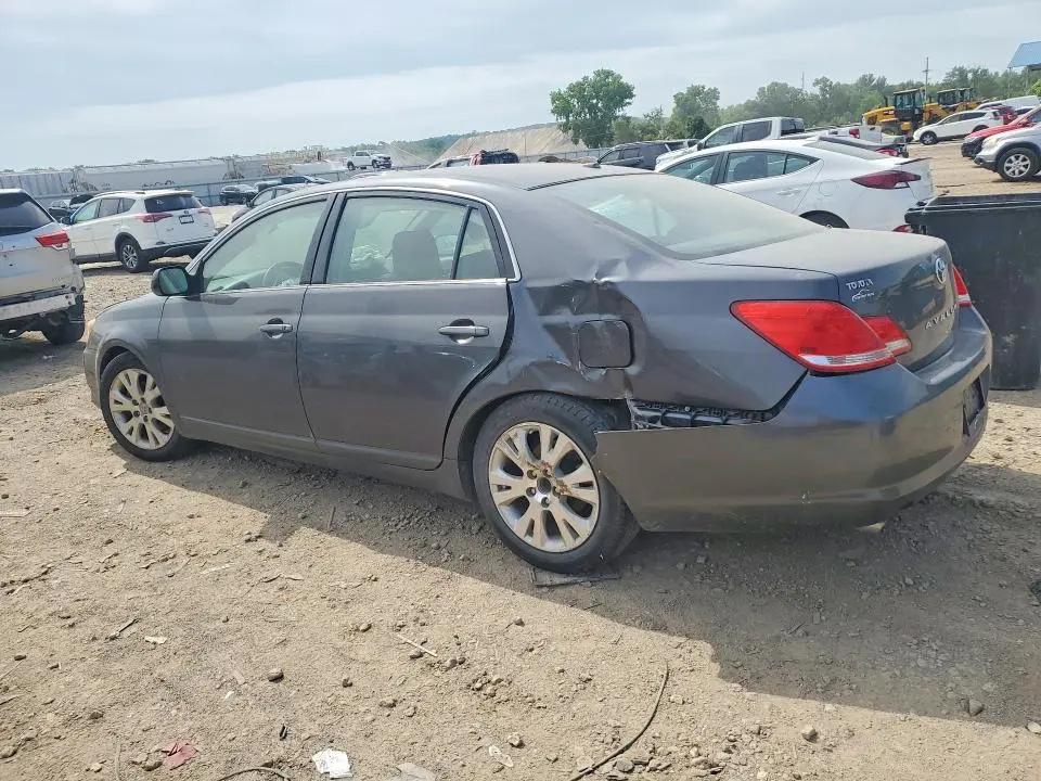 2010 TOYOTA AVALON XLS  