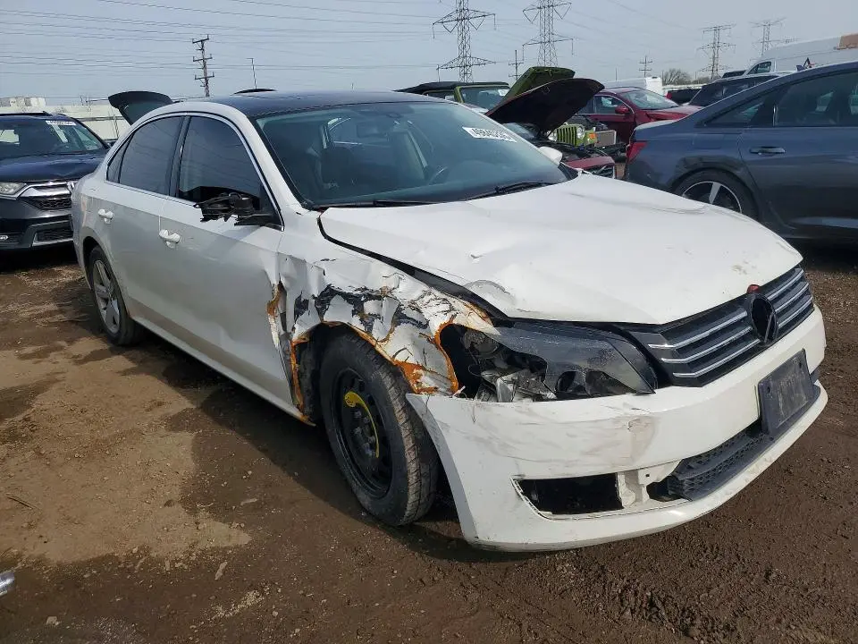 2012 VOLKSWAGEN PASSAT SE  