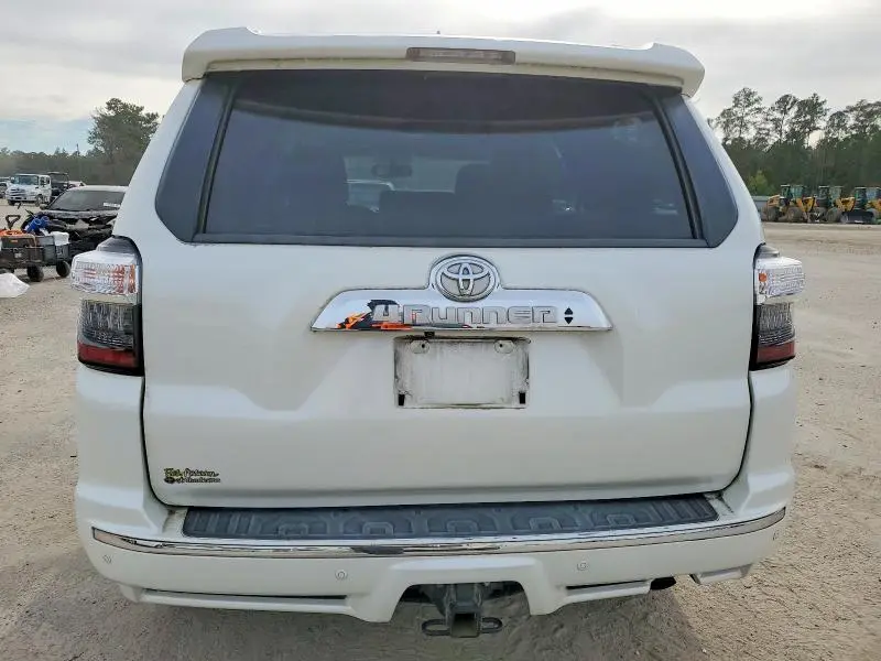 2014 TOYOTA 4RUNNER SR5  