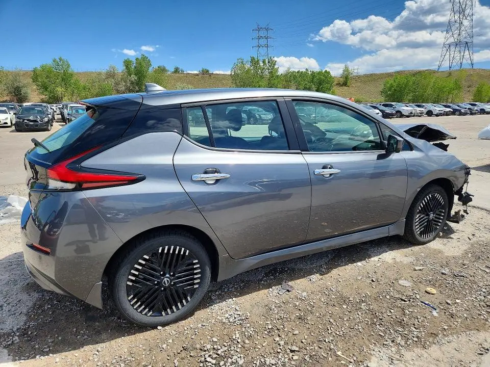 2024 NISSAN LEAF SV PLUS  